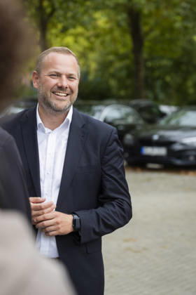 Mayoral Candidate Robert Alferink in Osnabrück: Invitation to Tour a Residential Complex Operated by the Osnabrück Student Services Organization, August 31, 2026; SPD Osnabrück Election Campaign