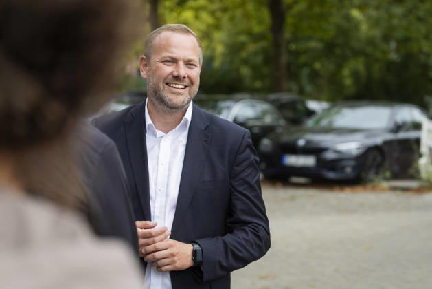 Mayoral Candidate Robert Alferink in Osnabrück: Invitation to Tour a Residential Complex Operated by the Osnabrück Student Services Organization, August 31, 2026; SPD Osnabrück Election Campaign