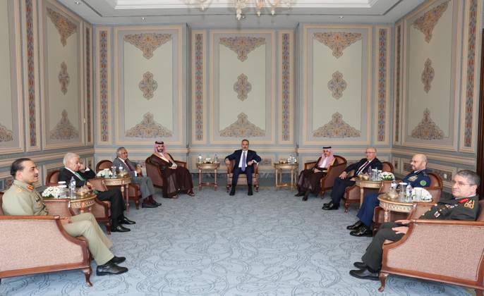 (260901) -- ISTANBUL, Sept. 1, 2026 -- Top diplomats and defense chiefs from T¨¹rkiye, Saudi Arabia and Pakistan meet in Istanbul, T¨¹rkiye, on Aug. 31, 2026. Top diplomats and defense chiefs from T¨¹rkiye, Saudi Arabia and Pakistan met in Istanbul on Monday for the inaugural meeting of their joint defense committee, established under the recently signed Makkah Joint Defense Agreement. ( Handout via Xinhua) T?RKIYE-ISTANBUL-SAUDI ARABIA-PAKISTAN-JOINT DEFENSE COMMITTEE-MEETING MinistryxofxForeignxAffairsxofxthexRepublicxofxT¨¹rkiye 