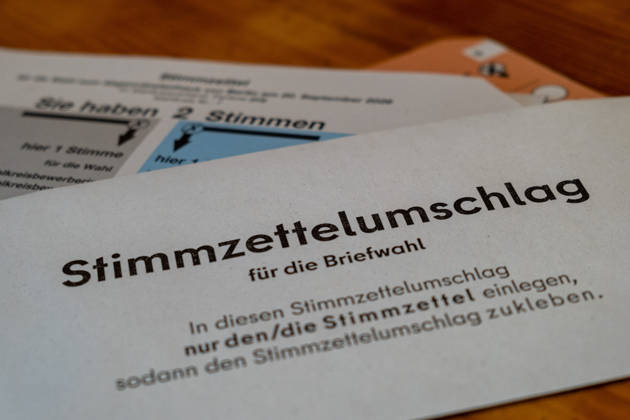 Absentee voting materials, including a ballot and a ballot envelope, for the Berlin House of Representatives election on September 20, 2026 Absentee voting materials S-P202609011041.jpg