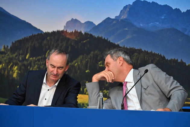 From left: Hubert AIWANGER, Independent Voters, Bavarian Minister of Economic Affairs; Markus SOEDER, Minister-President of Bavaria and CSU Chairman; press conference of the Bavarian State Government following the cabinet meeting on September 1, 2026, at the Prinz Carl Palais in Munich