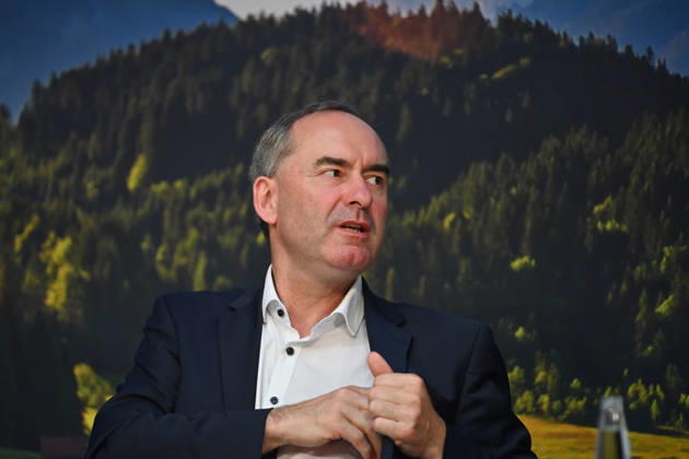 Hubert AIWANGER, Independent Voters, Bavarian Minister of Economic Affairs; single image, cropped close-up, portrait; Press conference of the Bavarian State Government following a cabinet meeting on September 1, 2026, at the Prinz Carl Palais in Munich