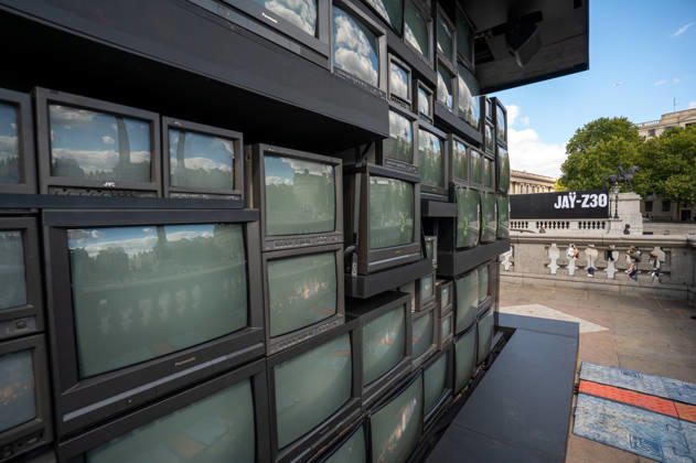 JAY-Z30 Pop Up Art Installation London, UK - 01 Sep 2026 View of the JAY-Z30 art installation, made up of televisions in Trafalgar Square. An immersive Jay-Z30 installation will be displayed in Trafalgar Square, London, from September 1 to 5, celebrating the rapper’s upcoming Jay-Z 30 tour and two concerts at Tottenham Hotspur Stadium from September 4 to 5. Marking 30 years since his debut album, Reasonable Doubt, and 25 years since The Blueprint, visitors walked through and past the art installation, which featured vintage televisions screening music videos, performances and period programming, while others waited in line to purchase merchandise. London United Kingdom Copyright: xJamesxWilloughbyx xSOPAxImagesx JWILLOUGHBY_3228
