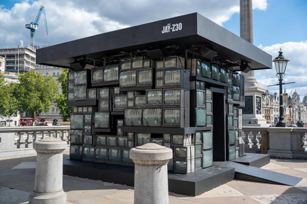 JAY-Z30 Pop Up Art Installation London, UK - 01 Sep 2026 View of the JAY-Z30 art installation, made up of televisions in Trafalgar Square. An immersive Jay-Z30 installation will be displayed in Trafalgar Square, London, from September 1 to 5, celebrating the rapper’s upcoming Jay-Z 30 tour and two concerts at Tottenham Hotspur Stadium from September 4 to 5. Marking 30 years since his debut album, Reasonable Doubt, and 25 years since The Blueprint, visitors walked through and past the art installation, which featured vintage televisions screening music videos, performances and period programming, while others waited in line to purchase merchandise. London United Kingdom Copyright: xJamesxWilloughbyx xSOPAxImagesx JWILLOUGHBY_3229