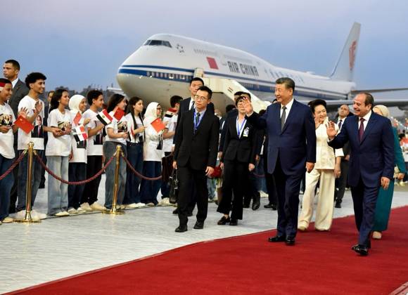 Chinese President Xi arrives in Egypt after 10 years CAIRO, EGYPT - SEPTEMBER 1: (----EDITORIAL USE ONLY - MANDATORY CREDIT - EGYPTIAN PRESIDENCY HANDOUT - NO MARKETING NO ADVERTISING CAMPAIGNS - DISTRIBUTED AS A SERVICE TO CLIENTS----) Egyptian President Abdel Fattah el-Sisi (R) welcomes his Chinese counterpart, President Xi Jinping (2nd R), at Cairo International Airport in Cairo, Egypt, on September 1, 2026. Xi Jinping arrives in Egypt for an official visit, his first visit to the country in 10 years. Egyptian Presidency Handout Anadolu Cairo Egypt. Editorial use only. Please get in touch for any other usage.  Copyright: x2026xAnadoluxEgyptianxPresidencyx xHandoutx