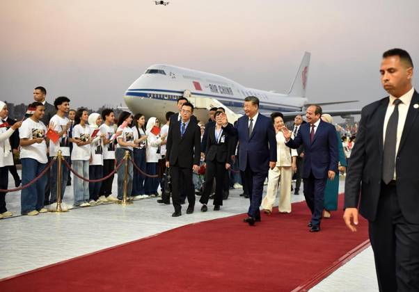 Chinese President Xi arrives in Egypt after 10 years CAIRO, EGYPT - SEPTEMBER 1: (----EDITORIAL USE ONLY - MANDATORY CREDIT - EGYPTIAN PRESIDENCY HANDOUT - NO MARKETING NO ADVERTISING CAMPAIGNS - DISTRIBUTED AS A SERVICE TO CLIENTS----) Egyptian President Abdel Fattah el-Sisi (2nd R) welcomes his Chinese counterpart, President Xi Jinping (3rd R), at Cairo International Airport in Cairo, Egypt, on September 1, 2026. Xi Jinping arrives in Egypt for an official visit, his first visit to the country in 10 years. Egyptian Presidency Handout Anadolu Cairo Egypt. Editorial use only. Please get in touch for any other usage.  Copyright: x2026xAnadoluxEgyptianxPresidencyx xHandoutx