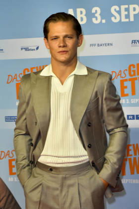 ABB GEWISSEETWAS Max von der Groeben appears on the red carpet at the NRW Kino film premiere of *Das gewisse Etwas* at the Cinedom theater on September 1, 2026, in Cologne, North Rhine-Westphalia, Germany