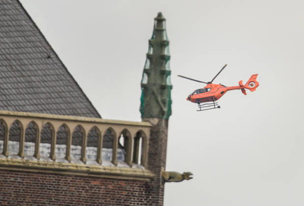 Goch, Muehlenstrasse: Stabbing Involving Several People Goch, Muehlenstrasse: Stabbing Involving Several People Numerous ambulances and a rescue helicopter on the scene Emergency response update, Goch, North Rhine-Westphalia, Germany