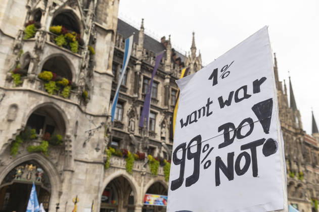 München Munich Germany 2nd September 2026 On the Marienplatz in the centre of the Bavarian city a peace demonstration and march takes place in the early evening. 1% want war, 99% do not!