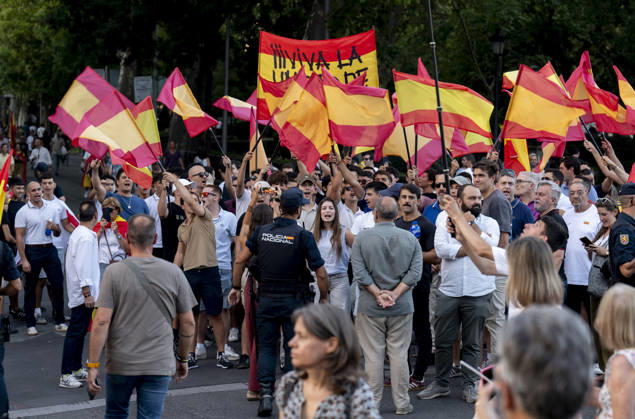 The Por Ceuta citizens’ initiative holds a demonstration in Madrid to mark the Day of the Autonomous City of Ceuta. Dozens of people participate in a demonstration to mark the Day of the Autonomous City of Ceuta on September 2, 2026, in Madrid, Spain. The protest, organized by the citizens’ initiative Por Ceuta, has the slogan Ceuta Unites Us. SEPTEMBER 2, 2026 CEUTA DAY DEMONSTRATION RALLY MIGRANTS IMMIGRANTS SUPPORT SOLIDARITY MIGRATION CRISIS HUMANITARIAN CRISIS Madrid Madrid Espana  Copyright: xAlbertoxOrtegax 7744949