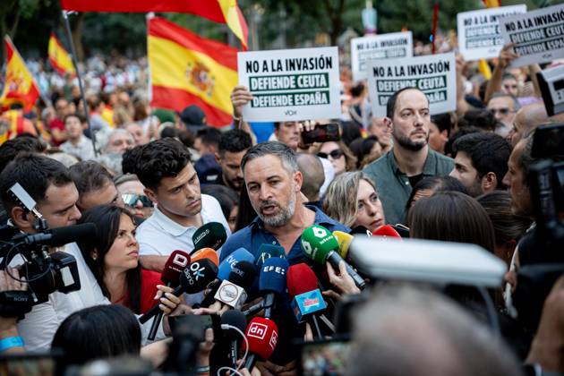 Madrid Holds Rally in Support of the People of Ceuta Vox President Santiago Abascal speaks during a rally in solidarity with Ceuta on September 2, 2026, in Madrid, Spain. Coinciding with Ceuta Day, more than 260 Spanish municipalities have been called upon to show their support for the people of Ceuta in the face of the migration crisis caused by the arrival of more than 70,000 migrants across the border with Morocco. The demonstrations are part of the For Ceuta initiative, backed by the Spanish Federation of Municipalities and Provinces (FEMP). SEPTEMBER 2, 2026 CEUTA DAY PROTEST RALLY MIGRANTS IMMIGRANTS FEMP SUPPORT SOLIDARITY MIGRATION CRISIS CRISIS HUMANITARIAN CRISIS Madrid Madrid Spain  Copyright: xGabrielxLuengasx 7744977