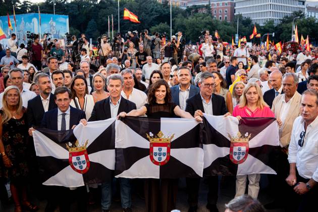 Madrid Holds Rally in Support of the People of Ceuta: Dozens of people gathered at a rally in solidarity with Ceuta on September 2, 2026, in Madrid, Spain. Coinciding with Ceuta Day, more than 260 Spanish municipalities have been called upon to show their support for the people of Ceuta in the face of the migration crisis caused by the arrival of more than 70,000 migrants across the border with Morocco. The demonstrations are part of the For Ceuta initiative, backed by the Spanish Federation of Municipalities and Provinces (FEMP) SEPTEMBER 2, 2026 CEUTA DAY RALLY GATHERING MIGRANTS IMMIGRANTS FEMP SUPPORT SOLIDARITY MIGRATION CRISIS CRISIS HUMANITARIAN CRISIS Madrid Madrid Spain  Copyright: xGabrielxLuengasx 7744978