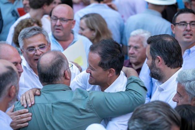 Toledo Holds Rally in Support of the People of Ceuta: PP Secretary-General Miguel Tellado and the mayor of Toledo and provincial president of the PP, Carlos Velázquez, during a rally in solidarity with Ceuta on September 2, 2026, in Toledo, Castilla-La Mancha, Spain. Coinciding with Ceuta Day, more than 260 Spanish municipalities have been called upon to show their support for the people of Ceuta in the face of the migration crisis caused by the arrival of more than 70,000 migrants across the border with Morocco. The demonstrations are part of the For Ceuta initiative, backed by the Spanish Federation of Municipalities and Provinces (FEMP). SEPTEMBER 2, 2026 CEUTA DAY PROTEST RALLY MIGRANTS IMMIGRANTS FEMP SUPPORT SOLIDARITY MIGRATION CR  Copyright: xJuanmaxJiménezx 7745089