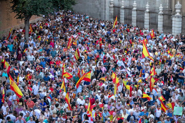 Toledo Holds Rally in Support of the People of Ceuta: Dozens of people gathered at a rally in solidarity with Ceuta on September 2, 2026, in Toledo, Castilla-La Mancha, Spain. Coinciding with Ceuta Day, more than 260 Spanish municipalities have been called upon to show their support for the people of Ceuta in the face of the migration crisis caused by the arrival of more than 70,000 migrants across the border with Morocco. The demonstrations are part of the For Ceuta initiative, backed by the Spanish Federation of Municipalities and Provinces (FEMP). SEPTEMBER 2, 2026 CEUTA DAY PROTEST RALLY MIGRANTS IMMIGRANTS FEMP SUPPORT SOLIDARITY MIGRATION CRISIS CRISIS HUMANITARIAN CRISIS Juanma Jimé Toledo Castilla-La Mancha Toledo Castilla-La Man  Copyright: xJuanmaxJimÃ nezx 7745076