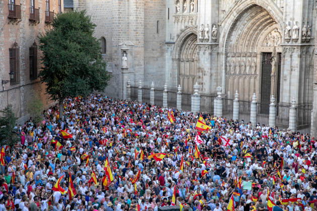 Toledo Holds Rally in Support of the People of Ceuta: Dozens of people gathered at a rally in solidarity with Ceuta on September 2, 2026, in Toledo, Castilla-La Mancha, Spain. Coinciding with Ceuta Day, more than 260 Spanish municipalities have been called upon to show their support for the people of Ceuta in the face of the migration crisis caused by the arrival of more than 70,000 migrants across the border with Morocco. The demonstrations are part of the For Ceuta initiative, backed by the Spanish Federation of Municipalities and Provinces (FEMP). SEPTEMBER 2, 2026 CEUTA DAY PROTEST RALLY MIGRANTS IMMIGRANTS FEMP SUPPORT SOLIDARITY MIGRATION CRISIS CRISIS HUMANITARIAN CRISIS Juanma Jimé Toledo Castilla-La Mancha Toledo Castilla-La Man  Copyright: xJuanmaxJimÃ nezx 7745077