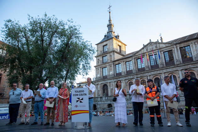 Toledo Holds Rally in Support of the People of Ceuta The mayor of Toledo and provincial president of the PP, Carlos Velázquez, speaks during a rally in solidarity with Ceuta on September 2, 2026, in Toledo, Castilla-La Mancha, Spain. Coinciding with Ceuta Day, more than 260 Spanish municipalities have been called upon to show their support for the people of Ceuta in the face of the migration crisis caused by the arrival of more than 70,000 migrants across the border with Morocco. The demonstrations are part of the For Ceuta initiative, backed by the Spanish Federation of Municipalities and Provinces (FEMP). SEPTEMBER 2, 2026 CEUTA DAY PROTEST RALLY MIGRANTS IMMIGRANTS FEMP SUPPORT SOLIDARITY MIGRATION CRISIS CRISIS HUMANITARIAN Juanma Ji  Copyright: xJuanmaxJimÃ nezx 7745093