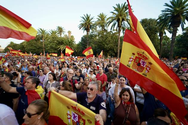 Rallies in Málaga and Seville in Support of the People of Ceuta Images from the rally in Málaga in support of the people of Ceuta September 2, 2026, in Málaga, Andalusia, Spain Málaga and Seville host rallies in support of the people of Ceuta, in a show of solidarity and support in light of the situation facing the autonomous city September 2, 2026, in Málaga, Andalusia, Spain  Copyright: xÃlexxZeax 7745297