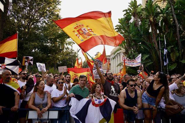 Rallies in Málaga and Seville in Support of the People of Ceuta Images from the rally in Málaga in support of the people of Ceuta September 2, 2026, in Málaga, Andalusia, Spain Málaga and Seville host rallies in support of the people of Ceuta, in a show of solidarity and support in light of the situation facing the autonomous city SEPTEMBER 2, 2026, in Málaga, Andalusia, Spain Málaga, Andalusia, Spain  Copyright: xÃlexxZeax 7745310