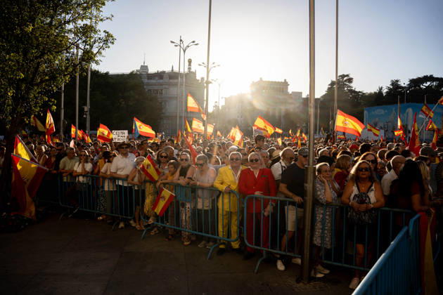 Madrid Holds Rally in Support of the People of Ceuta: Dozens of people gathered for a rally in solidarity with Ceuta on September 2, 2026, in Madrid, Spain. Coinciding with Ceuta Day, more than 260 Spanish municipalities have been called upon to show their support for the people of Ceuta in the face of the migration crisis caused by the arrival of more than 70,000 migrants across the border with Morocco. The demonstrations are part of the For Ceuta initiative, backed by the Spanish Federation of Municipalities and Provinces (FEMP). SEPTEMBER 2, 2026 CEUTA DAY PROTEST RALLY MIGRANTS IMMIGRANTS FEMP SUPPORT SOLIDARITY MIGRATION CRISIS CRISIS HUMANITARIAN CRISIS Madrid Madrid Spain  Copyright: xGabrielxLuengasx 7745319