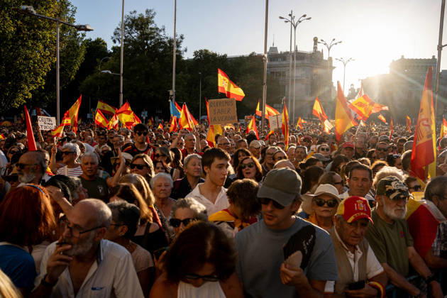 Madrid Holds Rally in Support of the People of Ceuta: Dozens of people gathered for a rally in solidarity with Ceuta on September 2, 2026, in Madrid, Spain. Coinciding with Ceuta Day, more than 260 Spanish municipalities have been called upon to show their support for the people of Ceuta in the face of the migration crisis caused by the arrival of more than 70,000 migrants across the border with Morocco. The demonstrations are part of the For Ceuta initiative, backed by the Spanish Federation of Municipalities and Provinces (FEMP). SEPTEMBER 2, 2026 CEUTA DAY PROTEST RALLY MIGRANTS IMMIGRANTS FEMP SUPPORT SOLIDARITY MIGRATION CRISIS CRISIS HUMANITARIAN CRISIS Madrid Madrid Spain  Copyright: xGabrielxLuengasx 7745320