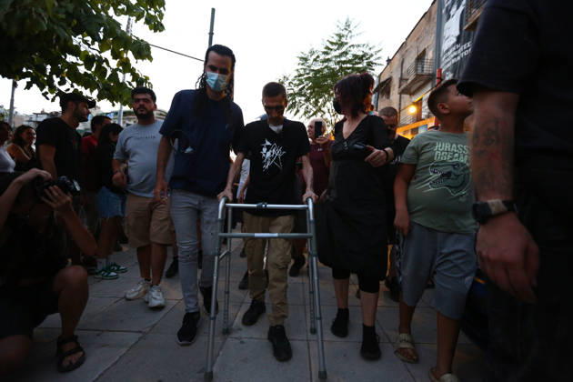 September 2, 2026, Athens, Attica, Greece: Aristotelis Chantzis takes his first steps inside the Prosfygika housing complex in Athens following his release from Evangelismos Hospital. Athens Greece - ZUMAx103 20260902_zip_x103_013 Copyright: xHarrisxXanthopoulosx