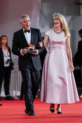 George Clooney and Laura Dern attending the Golden Lion for Lifetime Achievement Award photocall during the 83rd Venice International Film Festival at the Sala Grande on September 2, 2026, in Venice, Italy. Lucia Sabatelli, Venice, Italy  Copyright: xLuciaxSabatellix xBestimagexLuciaxSabatellix xBestimagex