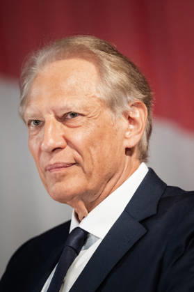 Debate between Ruffin and De Villepin organized by Liberation – Paris AJ Former French Prime Minister and founder of the party La France Humaniste Dominique de Villepin during a debate organized by the French daily newspaper « Liberation » in partnership with the rolling news channel BFM TV held at the Climate Academy (Academie du climat, l’academie du climat) in Paris, France, on September 2, 2026, in the context of the 2027 presidential election. Photo by Alexis Jumeau ABACAPRESS.COM Paris France  Copyright: xJumeauxAlexis ABACAx