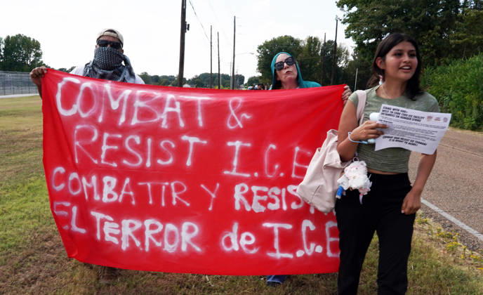 September 2, 2026, Mason, Tennessee, USA: Community members protest outside Mason ICE detention facility, CoreCivic, in Mason, Tennessee September 2, 2026. The Department of Homeland Security confirmed ICE agents arrested 121 individuals at a bar Sat. Aug. 29, 2026. Many were released after providing legal documentation. Mason USA - ZUMAf103 20260902_zaf_f103_004 Copyright: xKarenxFochtx