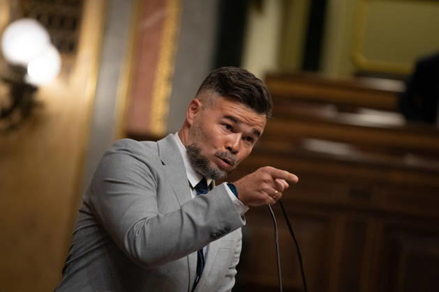 Sánchez Appears Before Congress to Report on the Government’s Response to the Migration Crisis in Ceuta ERC Spokesperson in Congress Gabriel Rufián speaks during a plenary session in the Congress of Deputies on September 3, 2026, in Madrid, Spain. Sánchez is appearing this Thursday before the full Congress to report on the government’s response to the events that have taken place in Ceuta since July 30 and on the current situation in the autonomous city. SEPTEMBER 3, 2026. Fernando Sá, Madrid, Madrid, Spain  Copyright: xFernandoxSanchezx 7746170