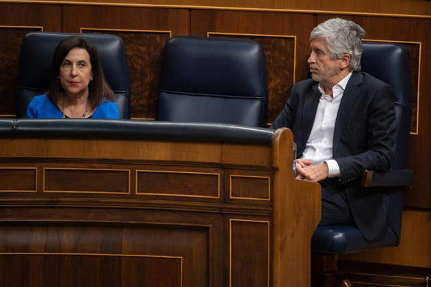 Sánchez Appears Before Congress to Report on the Government’s Response to the Migration Crisis in Ceuta Defense Minister Margarita Robles and Interior Minister Fernando Grande Marlaska during a plenary session in the Congress of Deputies on September 3, 2026, in Madrid, Spain. Sánchez is appearing before the full Congress this Thursday to report on the government’s response to the events that have taken place in Ceuta since July 30 and on the current situation in the autonomous city. SEPTEMBER 3, 2026 Fernando Sá Madrid, Madrid, Spain  Copyright: xFernandoxSanchezx 7746235