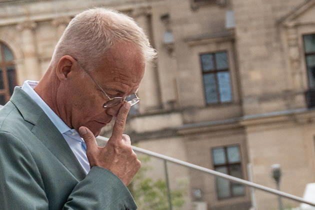 Matthias Miersch, SPD parliamentary group leader, issues a press statement at the start of the closed-door meeting Closed-door meeting of the SPD parliamentary group executive committee, German Bundestag, Berlin, Berlin, Germany, German Bundestag