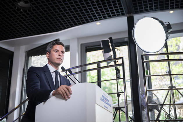 Gabriel Attal Present His Campaign Team - Paris General Secretary of French centrist party Renaissance and upcoming presidential election candidate Gabriel Attal during a press conference to present his campaign team (back) at the Renaissance headquarters in Paris on September 3, 2026. Photo by Eliot Blondet ABACAPRESS.COM Paris France France  Copyright: xBlondetxEliot ABACAx