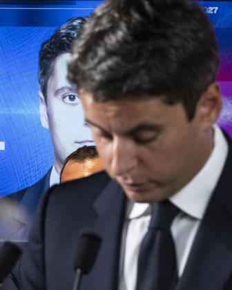 Gabriel Attal Present His Campaign Team - Paris General Secretary of French centrist party Renaissance and upcoming presidential election candidate Gabriel Attal during a press conference to present his campaign team (back) at the Renaissance headquarters in Paris on September 3, 2026. Photo by Eliot Blondet ABACAPRESS.COM Paris France France  Copyright: xBlondetxEliot ABACAx