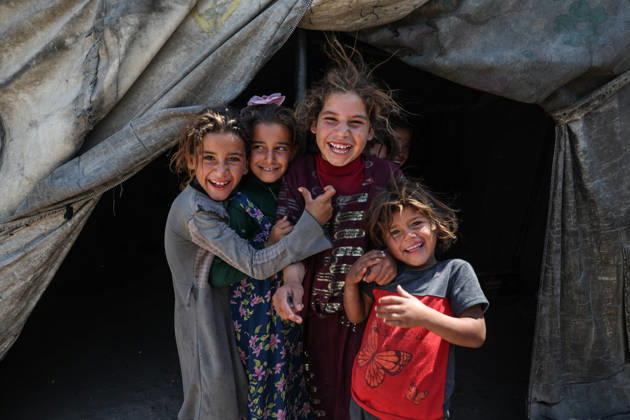 Displaced Syrians endure harsh conditions in Raqqa camps RAQQA, SYRIA - SEPTEMBER 3: Thousands of people forcibly displaced from various regions of Syria due to attacks by the ousted Assad regime and the terrorist group Daesh (ISIS) continue to live under severe conditions in camps across Raqqa province, Syria on September 3, 2026. Around 10,000 displaced individuals who fled the violence and settled in the Sehla al-Banat and Yunani camps are struggling to survive in makeshift tents lacking basic essential services Abdulrhman El Ali Anadolu Raqqa Syria. Editorial use only. Please get in touch for any other usage.  Copyright: x2026xAnadoluxAbdulrhmanxElxAlix