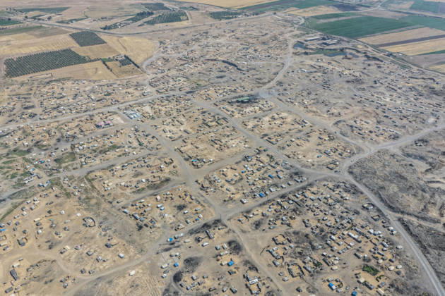 Displaced Syrians endure harsh conditions in Raqqa camps RAQQA, SYRIA - SEPTEMBER 3: Thousands of people forcibly displaced from various regions of Syria due to attacks by the ousted Assad regime and the terrorist group Daesh (ISIS) continue to live under severe conditions in camps across Raqqa province, Syria on September 3, 2026. Around 10,000 displaced individuals who fled the violence and settled in the Sehla al-Banat and Yunani camps are struggling to survive in makeshift tents lacking basic essential services Abdulrhman El Ali Anadolu Raqqa Syria. Editorial use only. Please get in touch for any other usage.  Copyright: x2026xAnadoluxAbdulrhmanxElxAlix