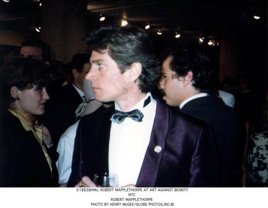 ROBERT MAPPLETHORPE Jan. 1, 2011 - K18638HMc: ROBERT MAPPLETHORPE AT ART AGAINST BENEFIT.NYC .ROBERT MAPPLETHORPE . HENRY McGEE Copyright: xHenryxMcGeex