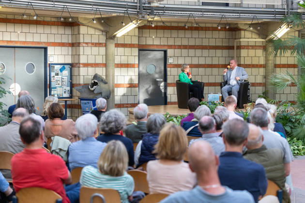 Bornheim Community Forum at the Oase of the Europaschule Bornheim, September 3, 2026 At the Bornheim Community Forum at the Oase of the Europaschule Bornheim, Ina Scharrenbach, North Rhine-Westphalia State Minister for Home Affairs, Local Government, Construction, and Digitalization, Ina SCHARRENB Copyright: xMarcxJohnx