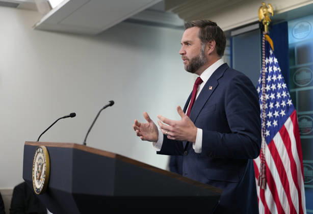 Vice President JD Vance briefs members of the media in the press room of the White House in Washington DC on Thursday, September 3, 2026. It is the first White House press briefing in 42 days with Vance speaking in place of a press secretary — a position that remains vacant after Karoline Leavitt s recent departure.  WAP20260903804 DANIELxHEUER