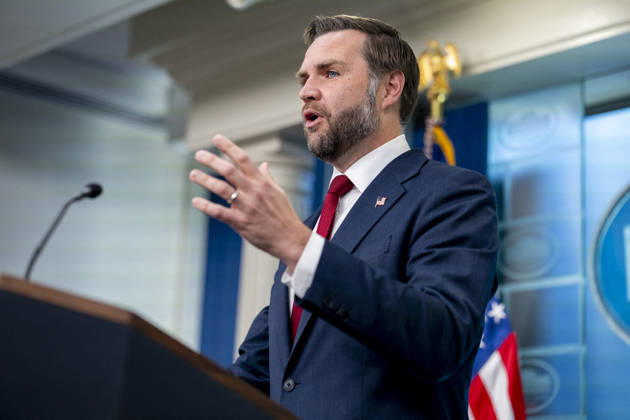 Vice President JD Vance Hosts Press Briefing Vice President JD Vance briefs members of the media in the press room of the White House in Washington DC on Thursday, September 3, 2026. It is the first White House press briefing in 42 days with Vance speaking in place of a press secretary — a position that remains vacant after Karoline Leavitt s recent departure. Photo by Daniel Heuer Pool ABACAPRESS.COM WASHINGTON DC United States  Copyright: xPool ABACAx