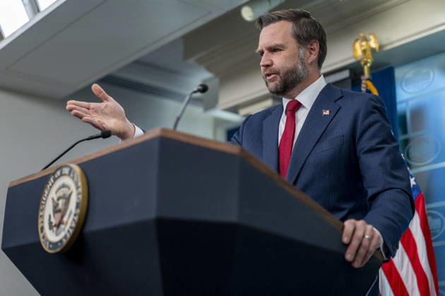 Vice President JD Vance Hosts Press Briefing Vice President JD Vance briefs members of the media in the press room of the White House in Washington DC on Thursday, September 3, 2026. It is the first White House press briefing in 42 days with Vance speaking in place of a press secretary — a position that remains vacant after Karoline Leavitt s recent departure. Photo by Daniel Heuer Pool ABACAPRESS.COM WASHINGTON DC United States  Copyright: xPool ABACAx