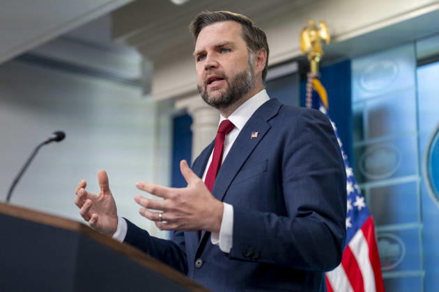 Vice President JD Vance Hosts Press Briefing Vice President JD Vance briefs members of the media in the press room of the White House in Washington DC on Thursday, September 3, 2026. It is the first White House press briefing in 42 days with Vance speaking in place of a press secretary — a position that remains vacant after Karoline Leavitt s recent departure. Photo by Daniel Heuer Pool ABACAPRESS.COM WASHINGTON DC United States  Copyright: xPool ABACAx