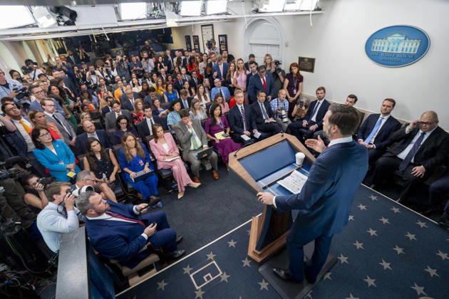 Vice President JD Vance Hosts Press Briefing Vice President JD Vance briefs members of the media in the press room of the White House in Washington DC on Thursday, September 3, 2026. It is the first White House press briefing in 42 days with Vance speaking in place of a press secretary — a position that remains vacant after Karoline Leavitt s recent departure. Photo by Daniel Heuer Pool ABACAPRESS.COM WASHINGTON DC United States  Copyright: xPool ABACAx