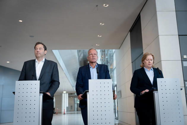 SPD, Bundestag Caucus, Caucus Retreat in Berlin, Reichstag Building, Caucus Retreat, Meeting, SPD, Bundestag Caucus, Press Statement, Caucus Chair, Matthias Miersch, Chair, Lars Klingbeil, Vice Chancellor, Bärbel Bas, Federal Minister, Chair Berlin Berlin GER