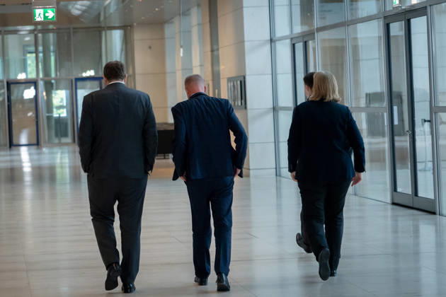 SPD, Bundestag Caucus, Caucus Retreat in Berlin, Reichstag Building, Caucus Retreat, Meeting, SPD, Bundestag Caucus, Press Statement, Caucus Chair, Matthias Miersch, Chair, Lars Klingbeil, Vice Chancellor, Bärbel Bas, Federal Minister, Chair, Departure Berlin Berlin GER