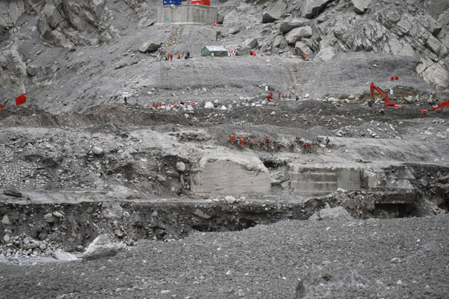 September 4, 2027, Rasuwa, Nepal: An aerial view from a Nepal Army MI-17 helicopter shows Chinese authorities rebuilding roads and infrastructure in Kerung (Gyirong), Tibet, China, following devastating flash floods, on Friday, September 4, 2026. The floods have left 1,287 people dead and 5,083 missing, while 13,093 people have been rescued as search and rescue operations continue. Rasuwa Nepal - ZUMAg200 20270904_zap_g200_010 Copyright: xSkandaxGautamx