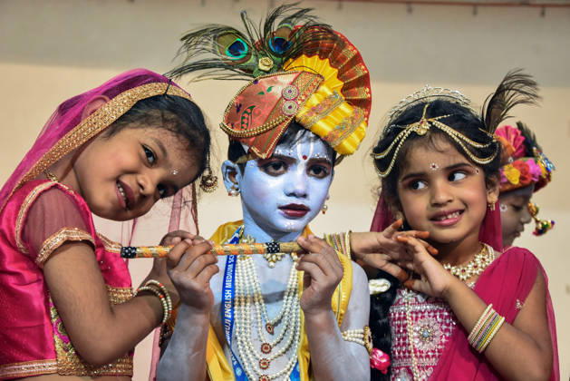 Celebrations of Dahi Handi Festival at Sane Guruji High School in Mumbai Mumbai, Sep 04 (ANI): Students dressed as Lord Krishna and Goddess Radha pose for a photo during Dahi Handi celebrations at Sane Guruji High School, in Mumbai on Friday. Mumbai Maharashtra India Copyright: xANIx ANI_20260904050