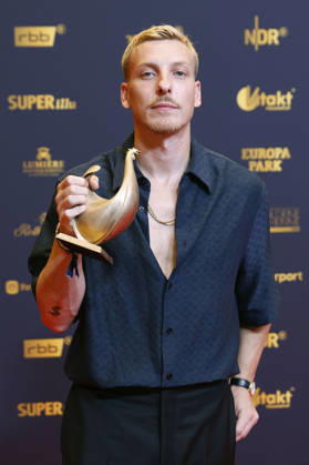 Felix Lobrecht at the 32nd Golden Hen Awards ceremony in 2026 at the Leipzig Trade Fair, September 4, 2026 Foto:xR.xStoffelsx xFuturexImagex henne_6645