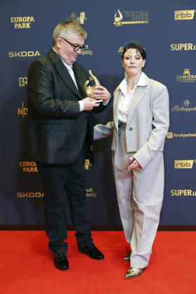 Hape Kerkeling and Tahnee Schaffarczyk at the 32nd Golden Hen Awards ceremony in 2026 at the Leipzig Trade Fair, September 4, 2026 Foto:xR.xStoffelsx xFuturexImagex henne_6656