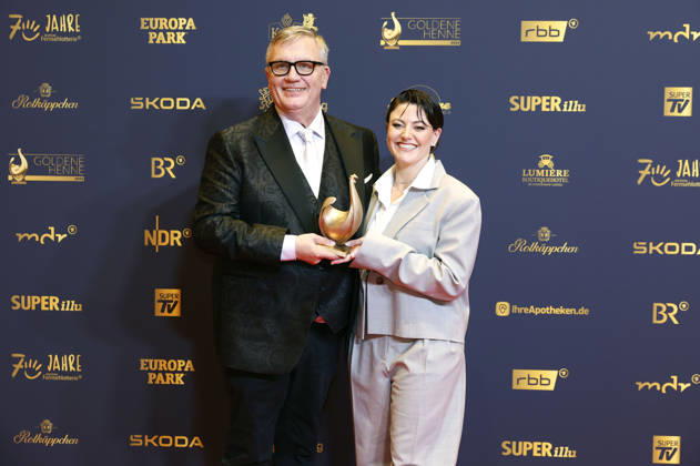 Hape Kerkeling and Tahnee Schaffarczyk at the 32nd Golden Hen Awards ceremony in 2026 at the Leipzig Trade Fair, September 4, 2026 Foto:xR.xStoffelsx xFuturexImagex henne_6657