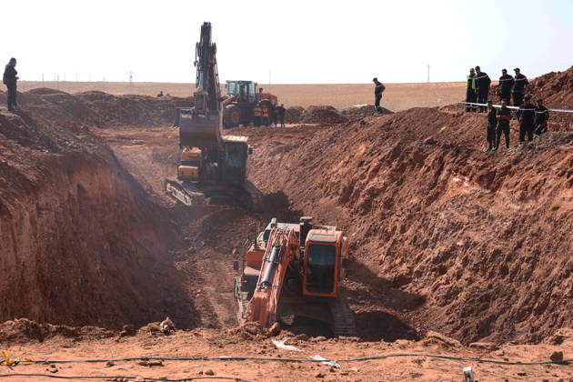 Rescue efforts continue for 10-year-old boy trapped in well in Algeria EL BAYADH, ALGERIA - SEPTEMBER 5: Excavators are used during ongoing rescue efforts for 10-year-old Ayoub Mohamed Fayid, who fell into a well at his family s farm in the town of Ghassoul in El Bayadh Province, western Algeria, on September 5, 2026. Efforts to rescue the child have continued uninterrupted as the operation enters its fourth day. Hamza Zait Anadolu El Bayadh Algeria. Editorial use only. Please get in touch for any other usage.  Copyright: x2026xAnadoluxHamzaxZaitx